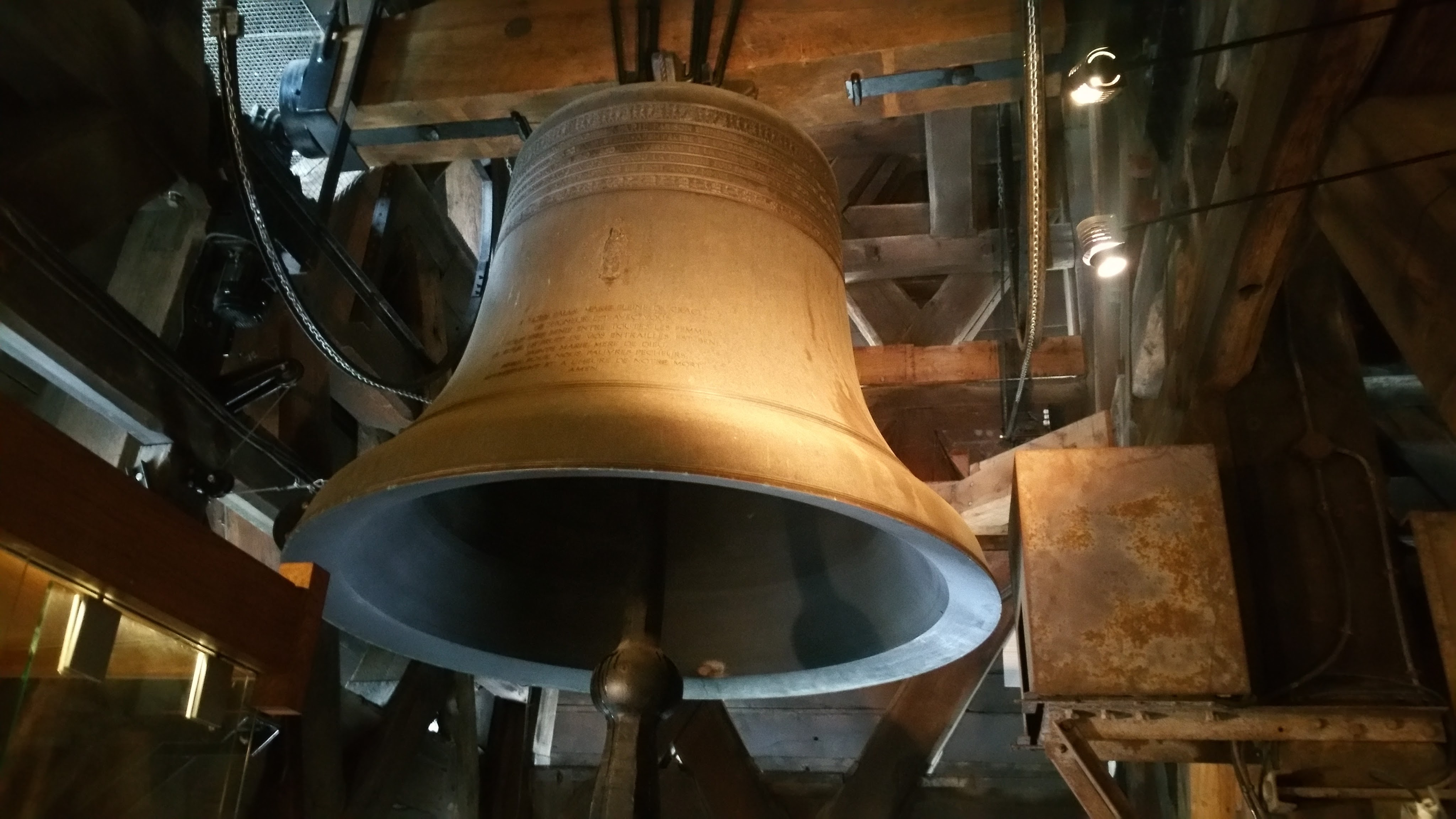 Notre-Dame church bell